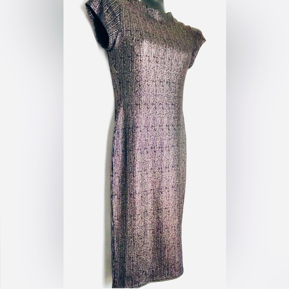 Stella Luce Dresses & Skirts - Stella Luce Metallic Ribbed Cap-Sleeve Midi Dress *NWOT